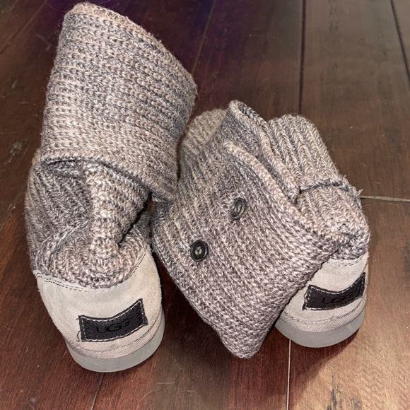 UGG Winter Classic Cardy Winter Boot Gray Size 5 - Picture 1 of 9